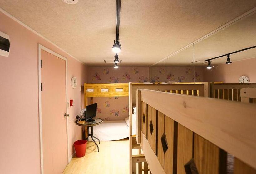 اتاق استاندارد چهار تخته, Mama Guesthouse Myeongdong