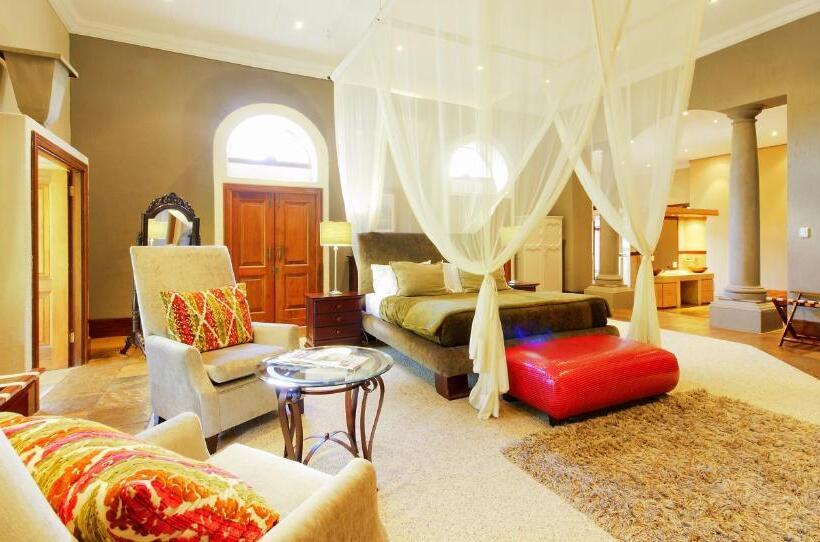 سوئیت پرزیدنت, La Villa Vita