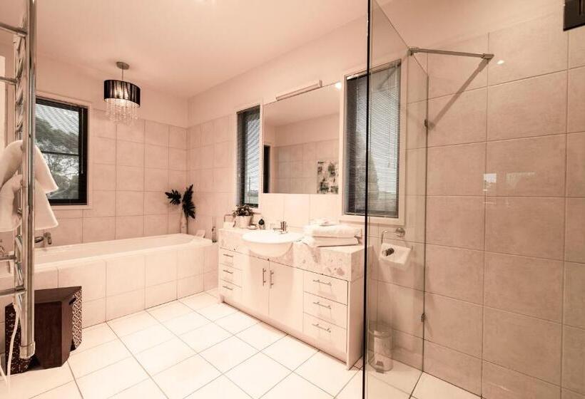 آپارتمان لوکس 1 خوابه, Hilltop Apartments Phillip Island   Adults Only