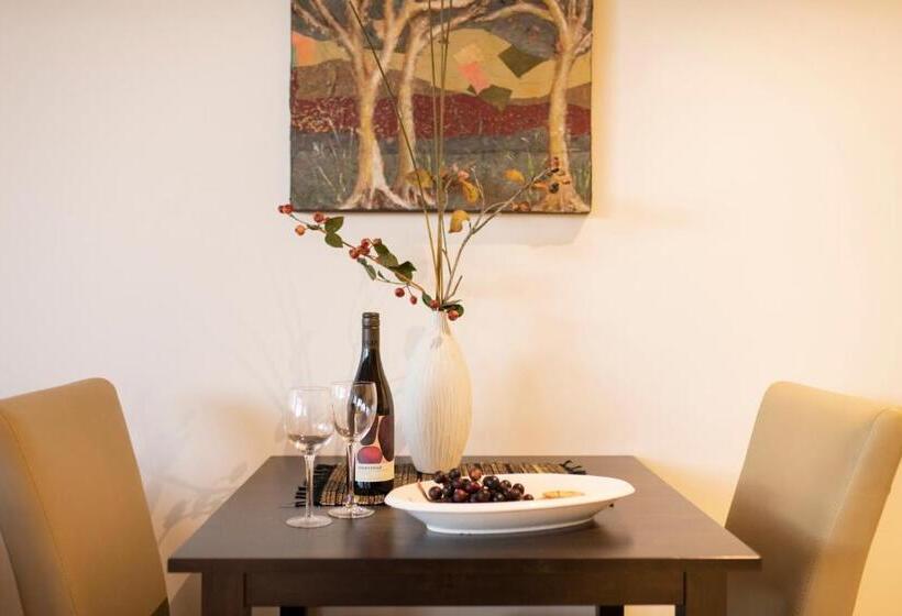 آپارتمان 1 خوابه با چشم‌انداز باغ, Hilltop Apartments Phillip Island   Adults Only