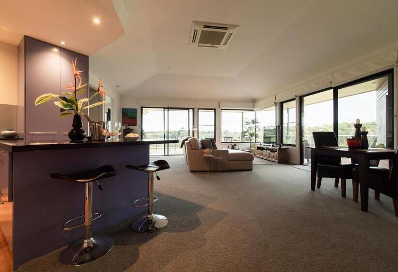 آپارتمان لوکس 1 خوابه, Hilltop Apartments Phillip Island   Adults Only