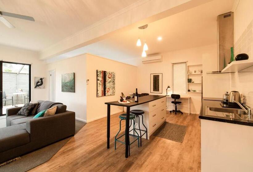 آپارتمان 1 خوابه با چشم‌انداز باغ, Hilltop Apartments Phillip Island   Adults Only