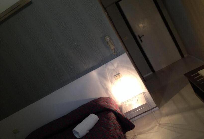 اتاق استاندارد سه نفره, Casa Lupi