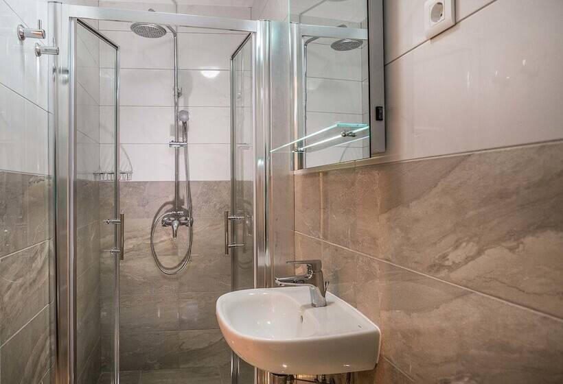 豪华工作室, Serenity Split Apartments