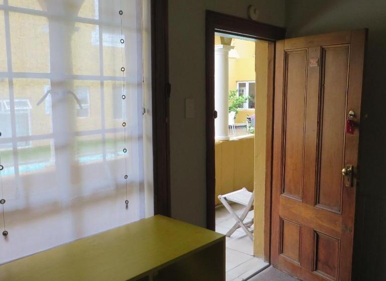 Номер Стандарт, Ashanti Lodge Backpackers