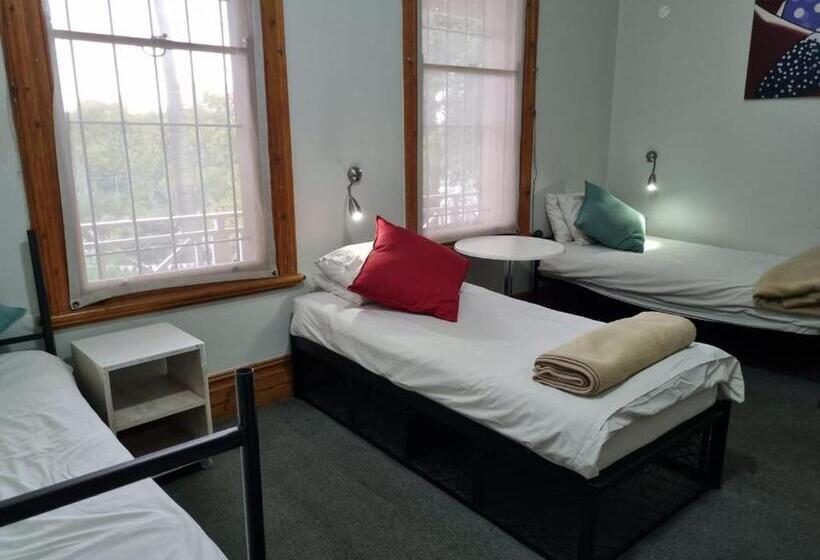Кровать в Общей Комнате, Ashanti Lodge Backpackers