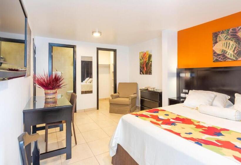 패밀리 스위트, Residence Inn Suites Cristina