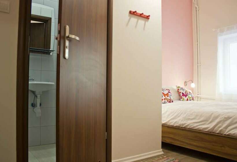 Номер Стандарт, Warsaw Downtown Hostel