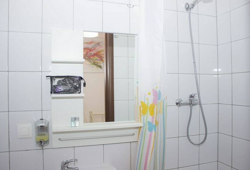 Номер Стандарт, Warsaw Downtown Hostel