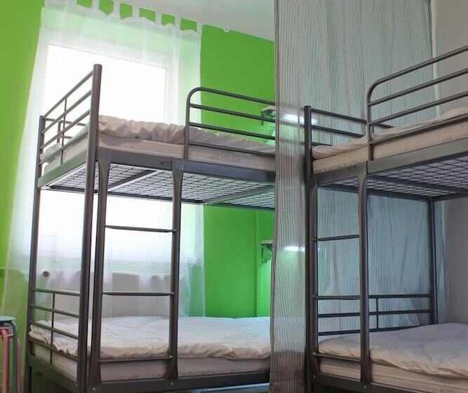 Кровать в Общей Комнате, Warsaw Downtown Hostel