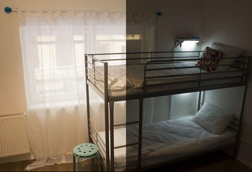 Кровать в Общей Комнате, Warsaw Downtown Hostel