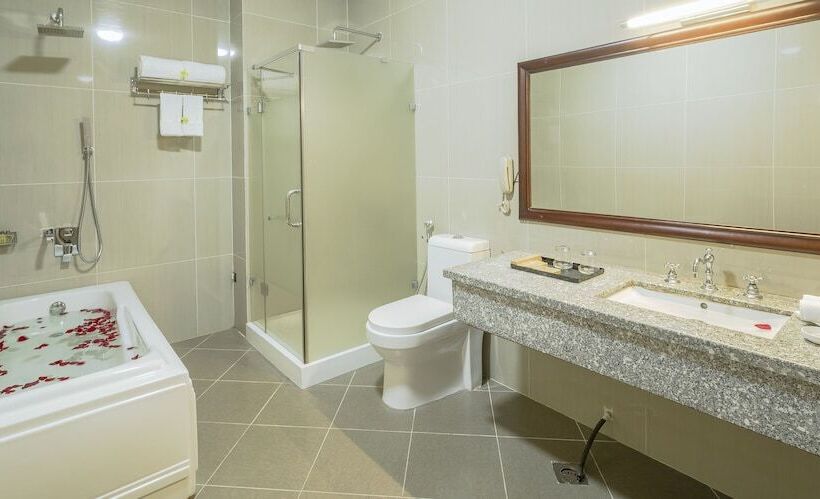 Deluxe Room, Eden Plaza Danang