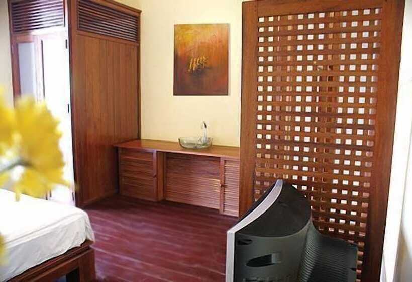 Номер Deluxe, Inthira Thakhek