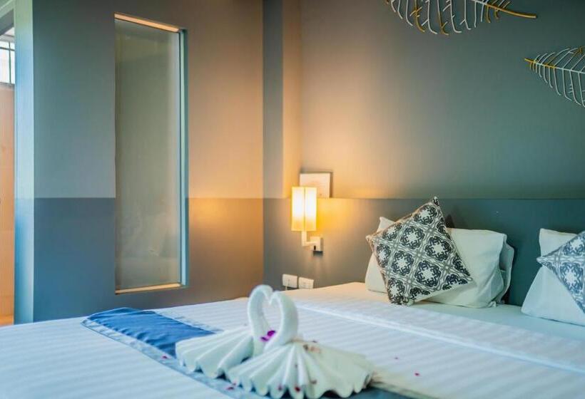 اتاق سوپریور خانوادگی, The Rubber Hotel Phuket