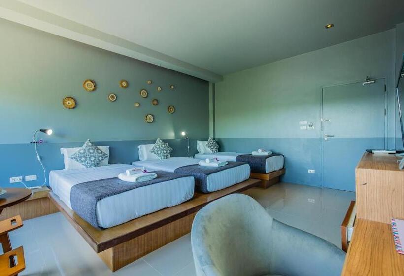 اتاق لوکس سه تخته, The Rubber Hotel Phuket