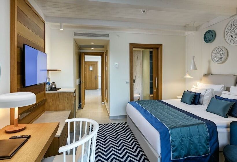 Семейный Номер, Titanic Luxury Collection Bodrum