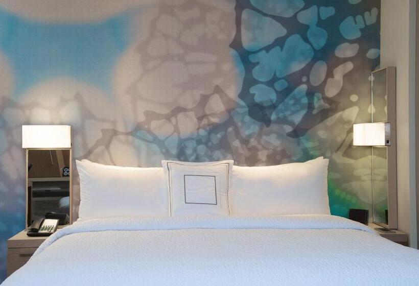 Номер Стандарт Кровать Кинг Адаптированный для Инвалидов, Courtyard By Marriott Seattle Everett Downtown