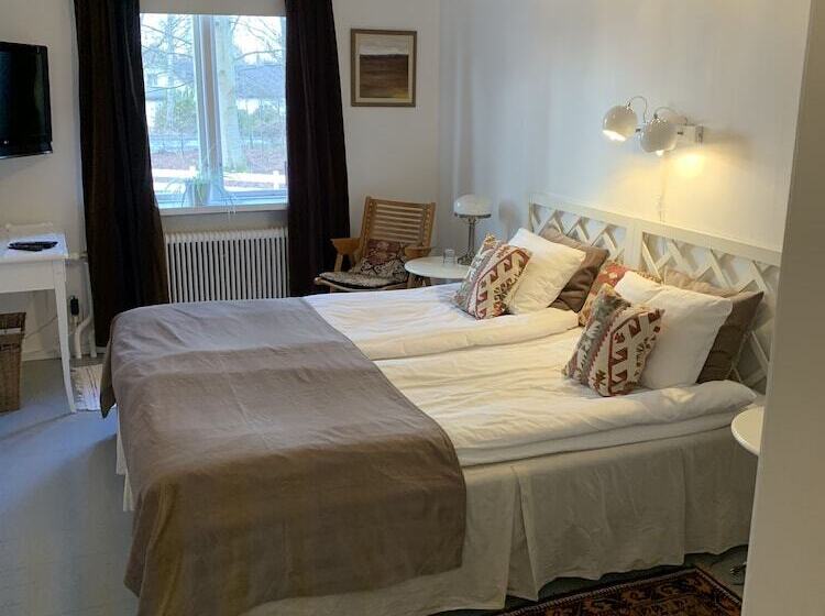 Номер Стандарт, Furulidens B & B