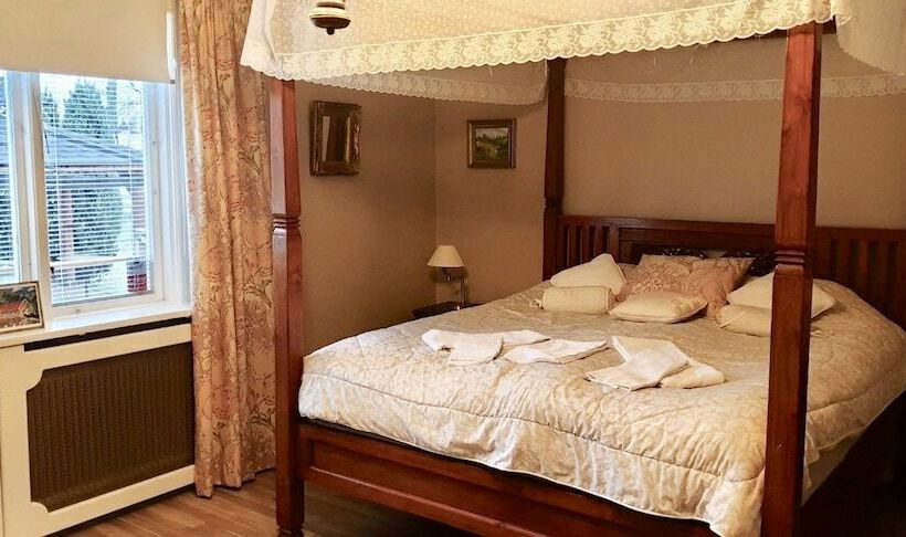 Семейный Номер, Furulidens B & B