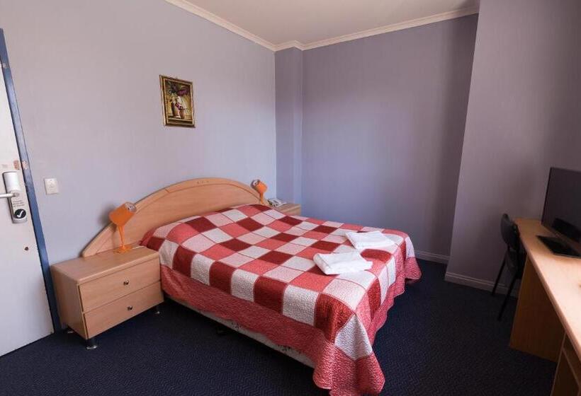 컴포트 룸, Chadstone Executive Motel