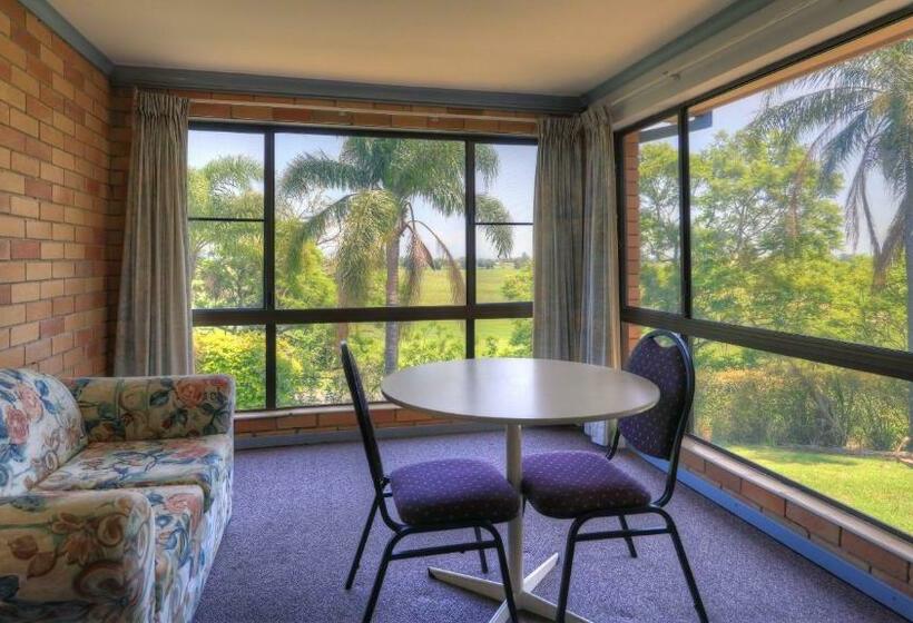 Номер Стандарт, Jacaranda Motor Lodge