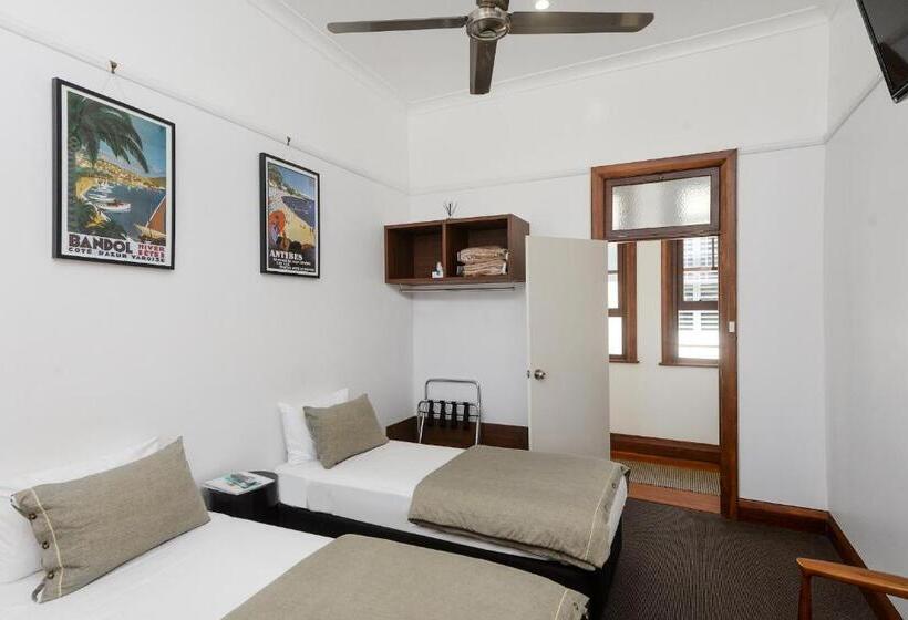 스탠다드 룸 공동 욕실, Pier Hotel Coffs Harbour