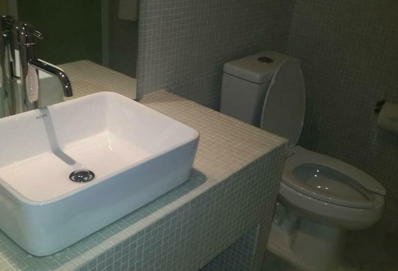 Номер Стандарт 2 Двуспальные Кровати, We Hotel Acapulco