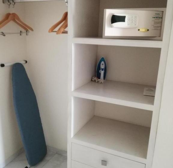 バルコニー付きデラックスルーム, We Hotel Acapulco