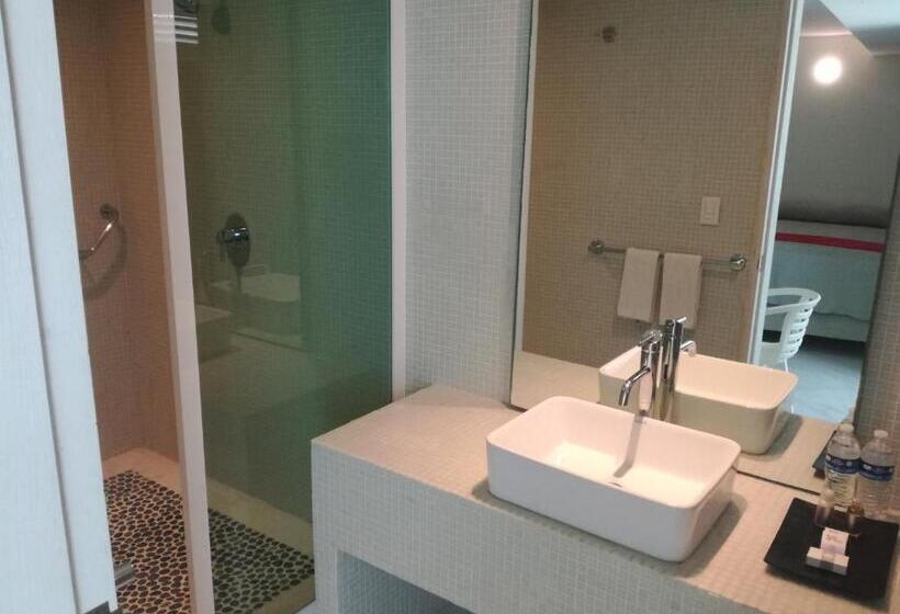 バルコニー付きデラックスルーム, We Hotel Acapulco