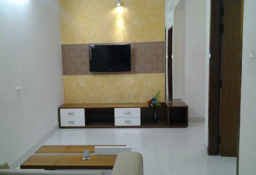 اتاق لوکس سه تخته, Naas Serviced Apartments