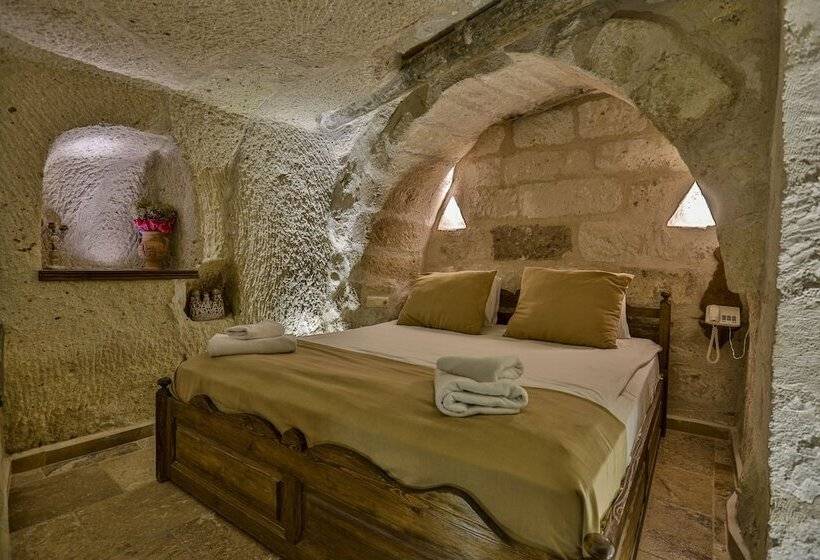 اتاق استاندارد, Hidden Cave