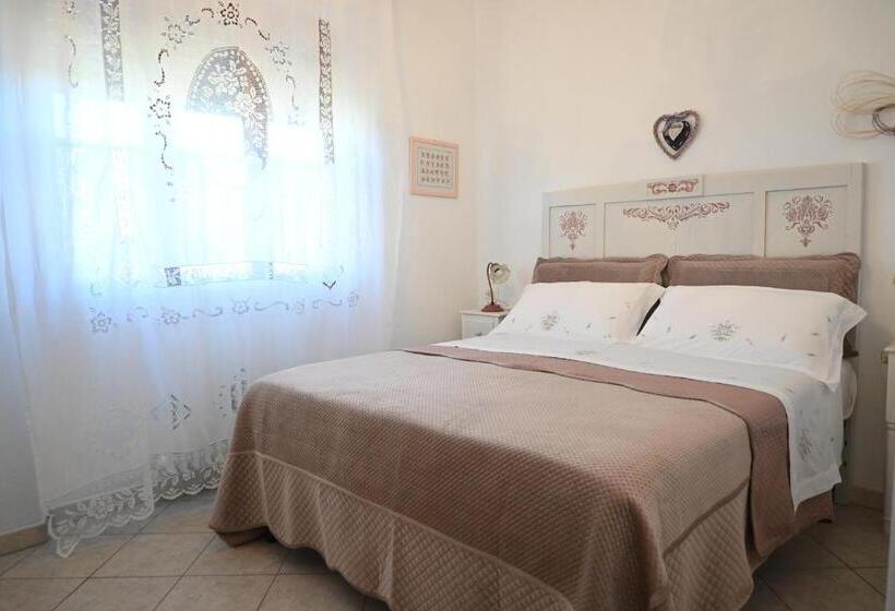 آپارتمان 1 خوابه با بالکن, La Mimosa