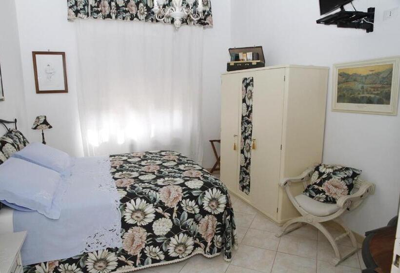 اتاق استاندارد, La Mimosa