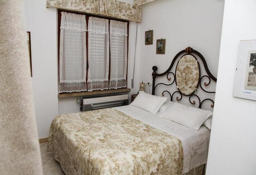 اتاق عادی, La Mimosa