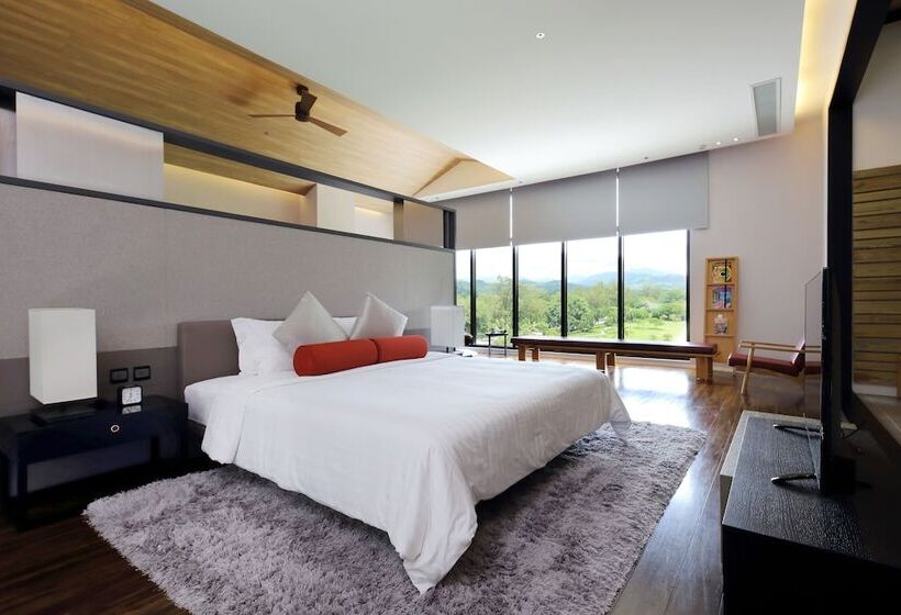스위트, Midori Clark Hotel And Casino