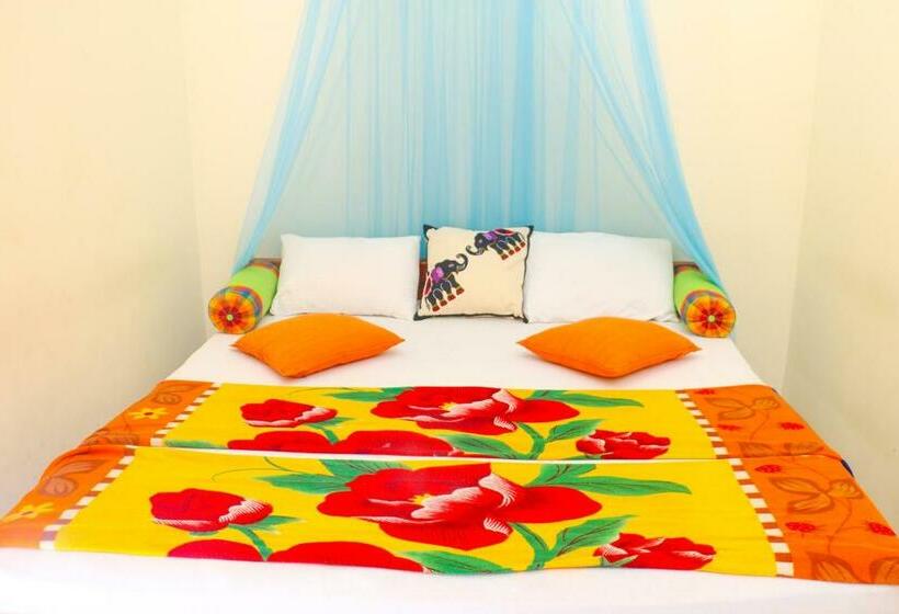 Номер Deluxe, Nature Resort   Yala Safari Village