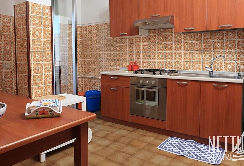 آپارتمان 2 خوابه با چشم‌انداز دریا, Nettuno Resort
