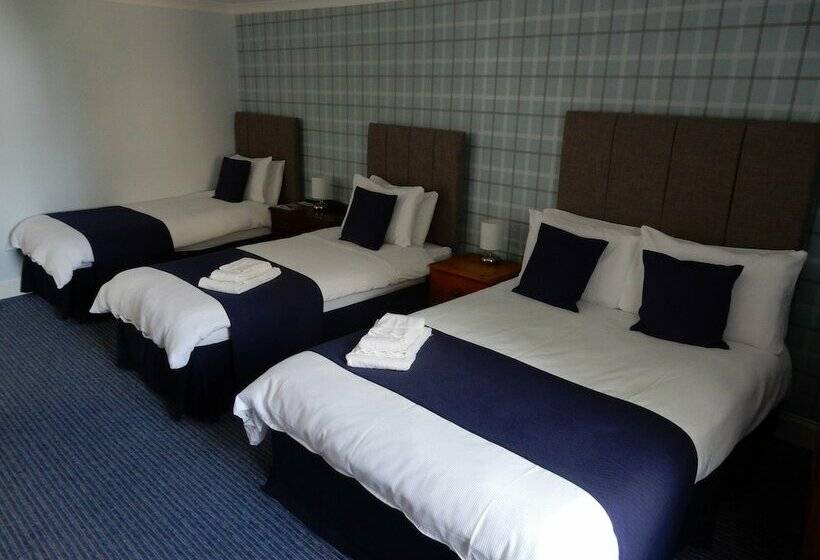 اتاق استاندارد چهار تخته, The Bruce Inn
