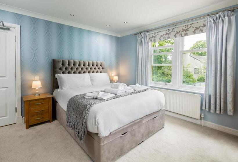 Deluxe Suite King Bed, The Coppice   Including Off Site Health Club