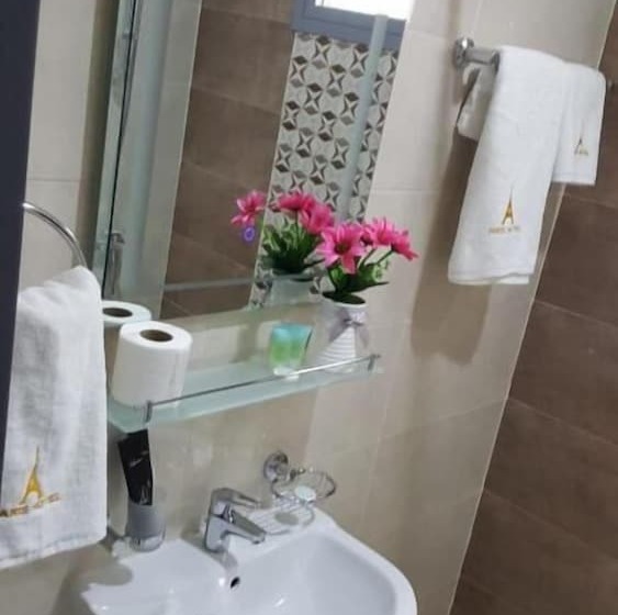 디럭스 룸, Paris Furnished Apartments   Tabasum Group