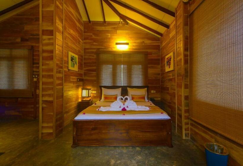 Шале 1 Спальня, Karunakarala Ayurveda Resort