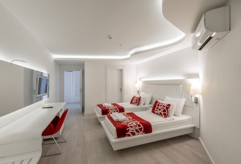 Семейный Номер, Laguna Beach Alya Resort & Spa   All Inclusive