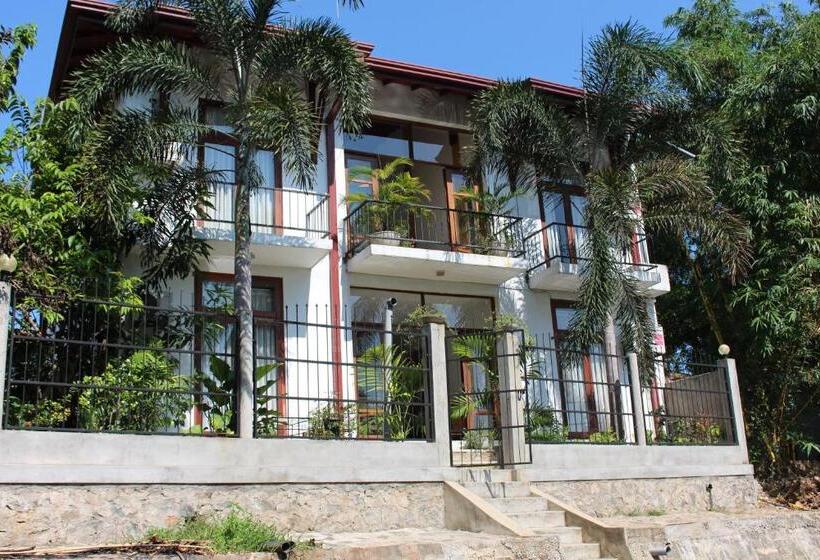 Quarto Deluxe com Vistas, Villa Kapuru