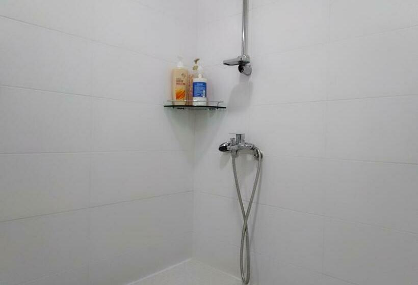 Номер Стандарт Трехместный, Slow Citi Guest House