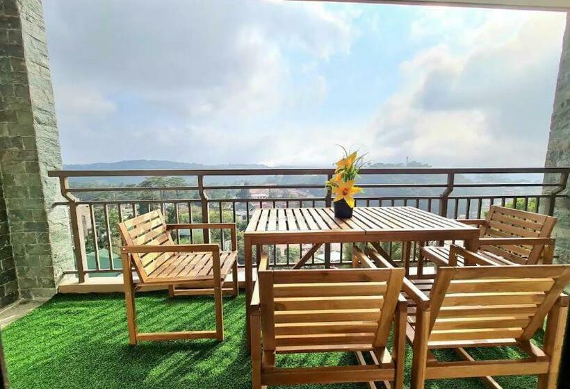 سوییت با چشم‌انداز کوه, One Aston Deluxe Suite Baguio 2br At Bristle Ridge