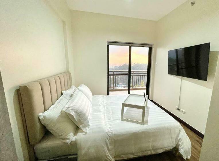 سوییت با چشم‌انداز کوه, One Aston Deluxe Suite Baguio 2br At Bristle Ridge
