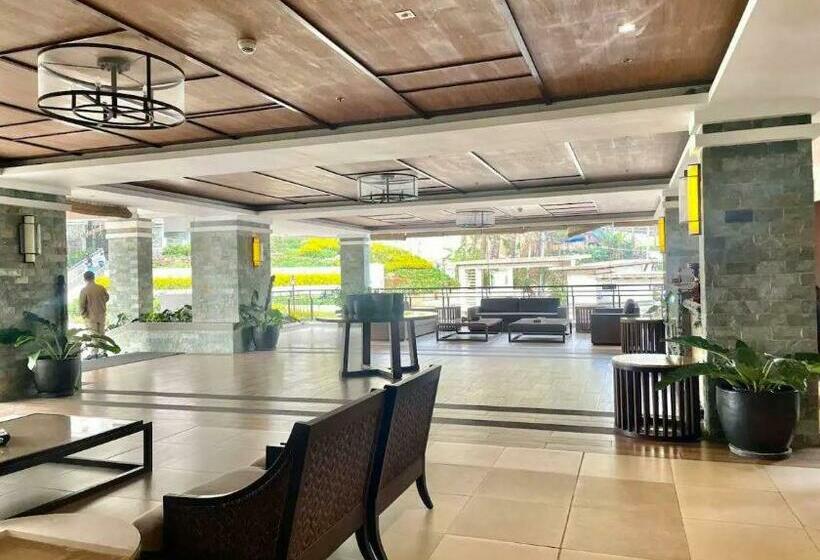 سوییت با چشم‌انداز کوه, One Aston Deluxe Suite Baguio 2br At Bristle Ridge
