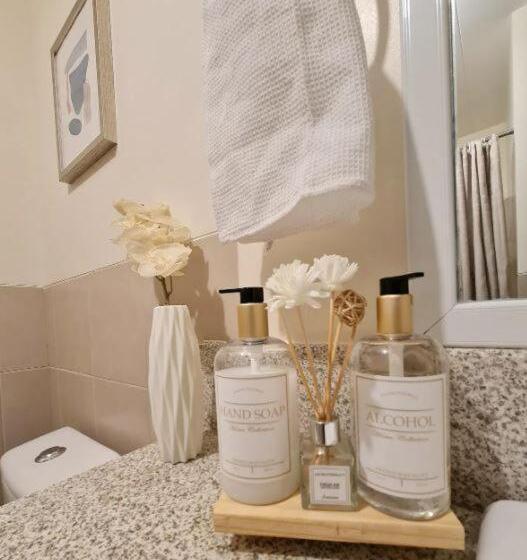 سوییت با چشم‌انداز کوه, One Aston Deluxe Suite Baguio 2br At Bristle Ridge