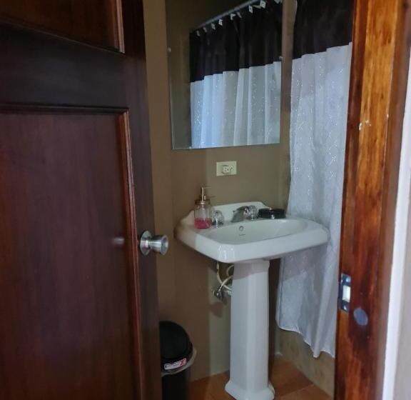 اتاق استاندارد چهار تخته, Gm Suites Bed & Breakfast