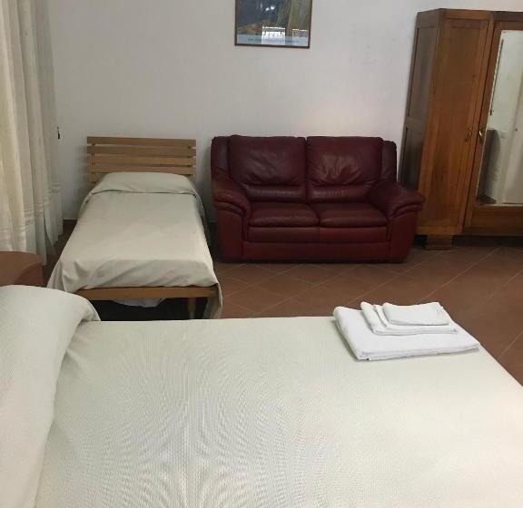 スタンダード４人部屋, B&b Pozzo Dei Desideri